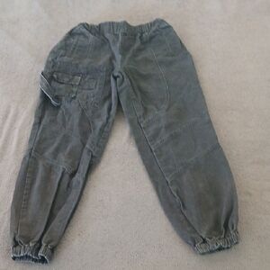 Forever 21  Black Elastic Cuff Joggers